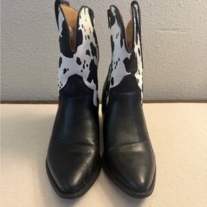 Dream Pairs Black and White Cowhide Western Ankle Boots